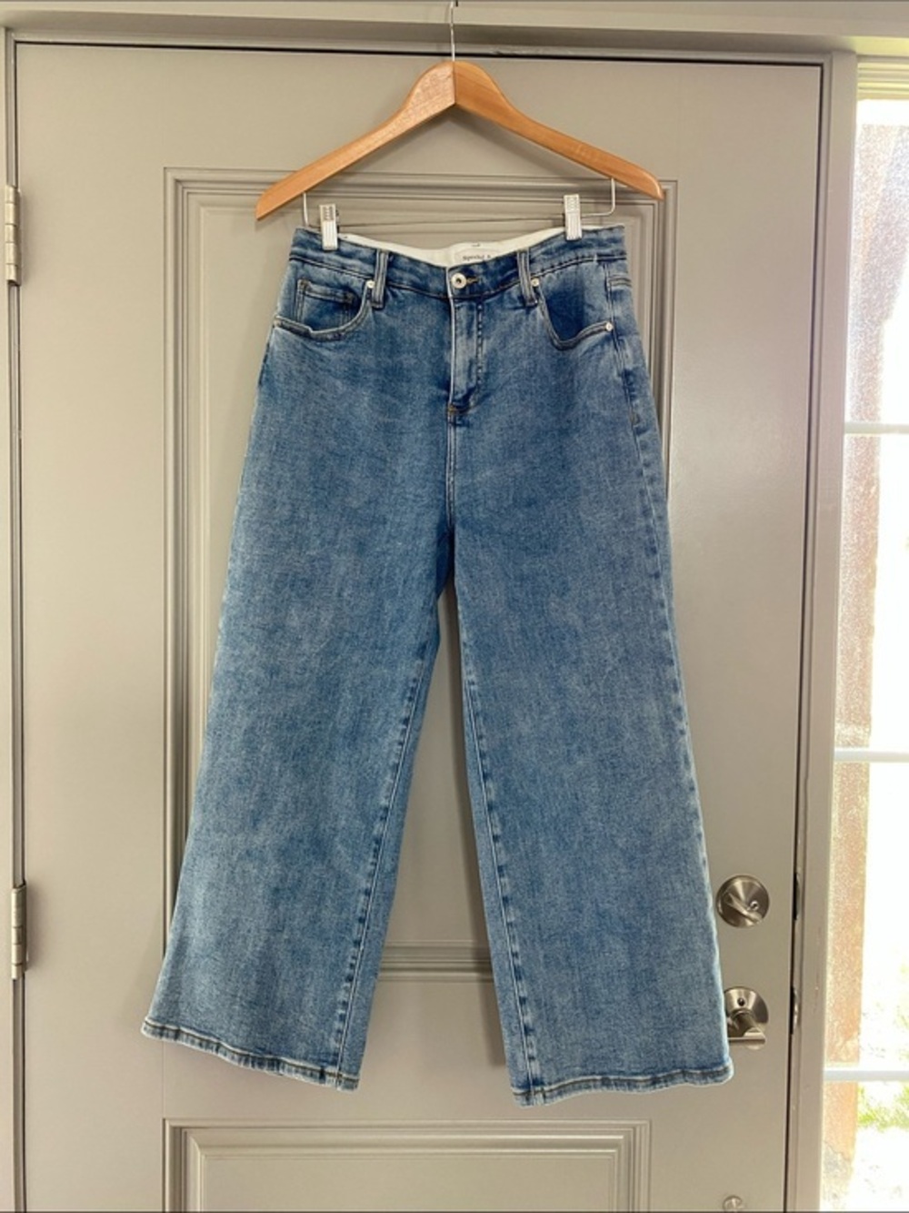 Like new! Special A High Rise Straight Leg Jeans